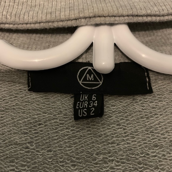 Grey sweater - Picture 2 of 2